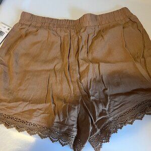 Kingston Grey Brown Solid Crochet Trim Shorts with Lace Size (size M) - NWT